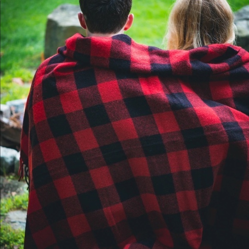 New🌟Free People-Faribault Buffalo Check Wool Throw Red and Black